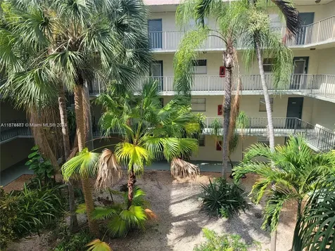 1820 SW 81st Avenue North Lauderdale FL 33068