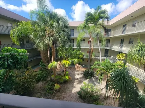 1820 SW 81st Avenue North Lauderdale FL 33068