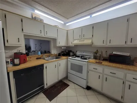 1820 SW 81st Avenue North Lauderdale FL 33068