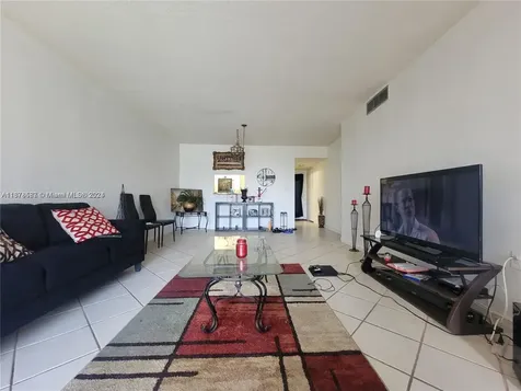 1820 SW 81st Avenue North Lauderdale FL 33068