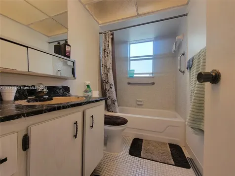 1820 SW 81st Avenue North Lauderdale FL 33068