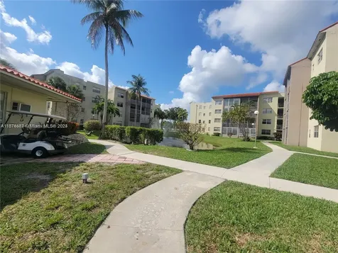 1820 SW 81st Avenue North Lauderdale FL 33068