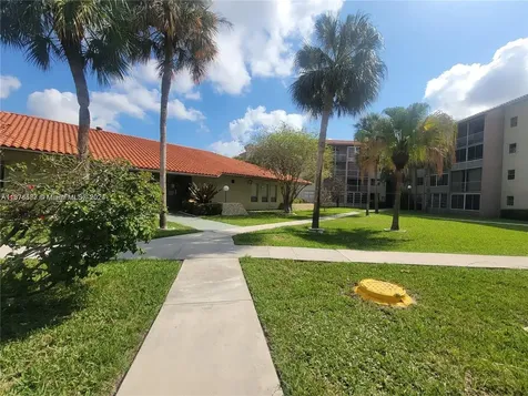 1820 SW 81st Avenue North Lauderdale FL 33068