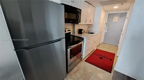 19201 Collins Avenue Sunny Isles Beach FL 33160