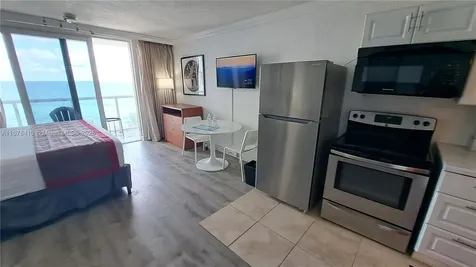 19201 Collins Avenue Sunny Isles Beach FL 33160