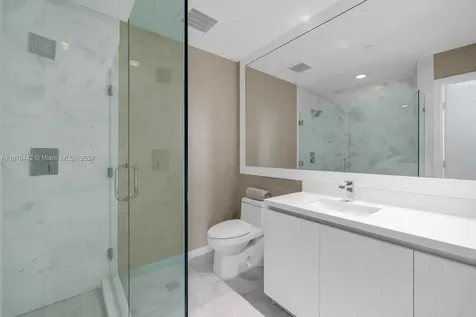 801 S Pointe Drive Miami Beach FL 33139