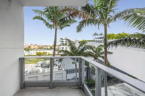 801 S Pointe Drive Miami Beach FL 33139