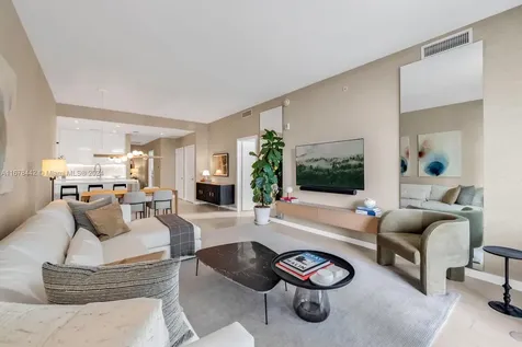 801 S Pointe Drive Miami Beach FL 33139