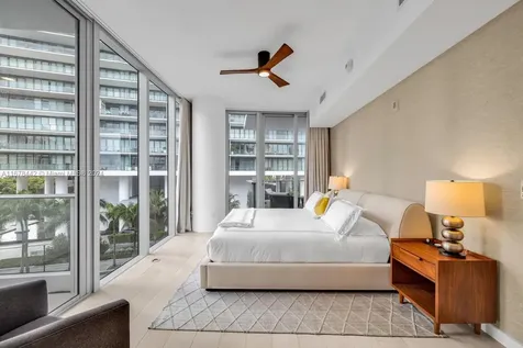 801 S Pointe Drive Miami Beach FL 33139