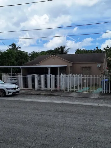 1439 NW 26th Street Miami FL 33142