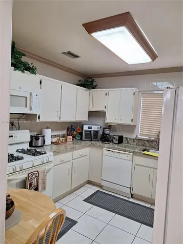 1439 NW 26th Street Miami FL 33142