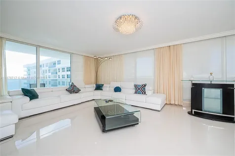 2751 S Ocean Drive Hollywood FL 33019