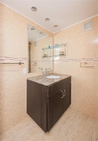 2751 S Ocean Drive Hollywood FL 33019