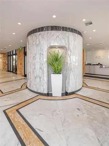 2751 S Ocean Drive Hollywood FL 33019