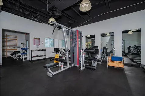 2751 S Ocean Drive Hollywood FL 33019