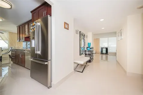 2751 S Ocean Drive Hollywood FL 33019