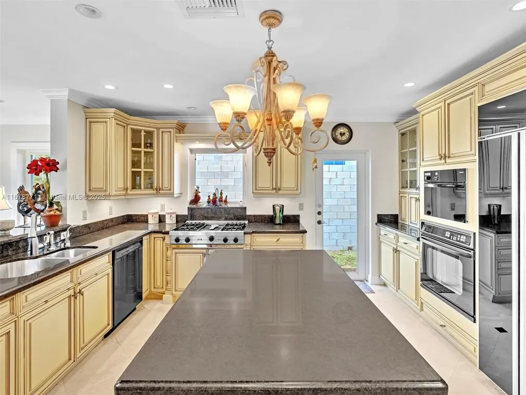 449 Isle Of Palms Drive Fort Lauderdale FL 33301