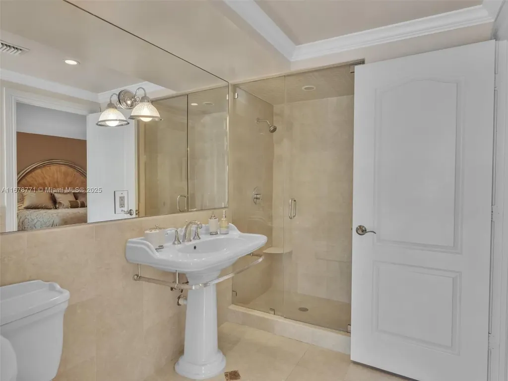 449 Isle Of Palms Drive Fort Lauderdale FL 33301