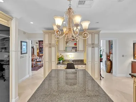 449 Isle Of Palms Drive Fort Lauderdale FL 33301