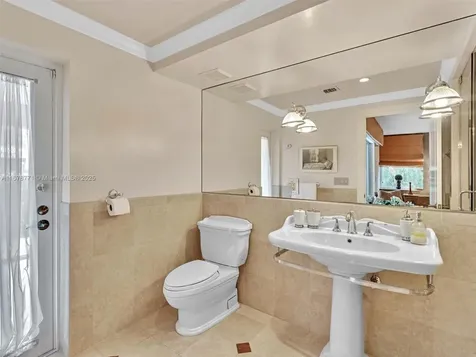 449 Isle Of Palms Drive Fort Lauderdale FL 33301