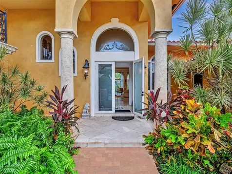 449 Isle Of Palms Drive Fort Lauderdale FL 33301