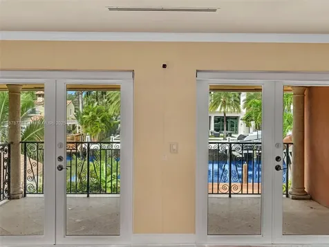 449 Isle Of Palms Drive Fort Lauderdale FL 33301