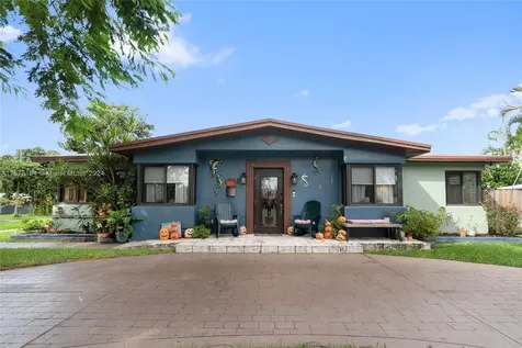 1619 NE 169th Street North Miami Beach FL 33162