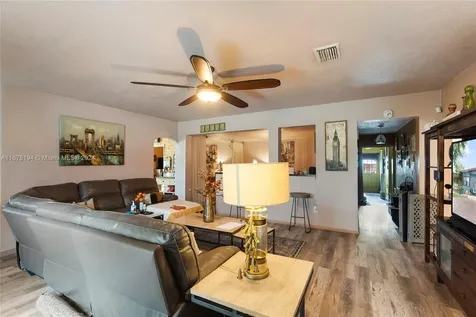 1619 NE 169th Street North Miami Beach FL 33162
