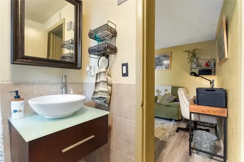 1619 NE 169th Street North Miami Beach FL 33162