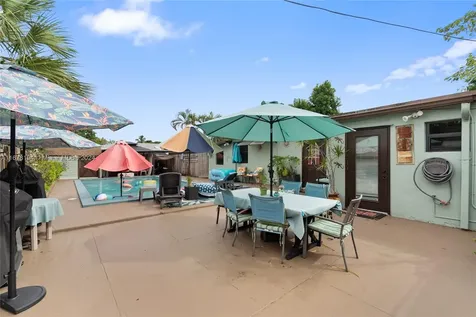 1619 NE 169th Street North Miami Beach FL 33162