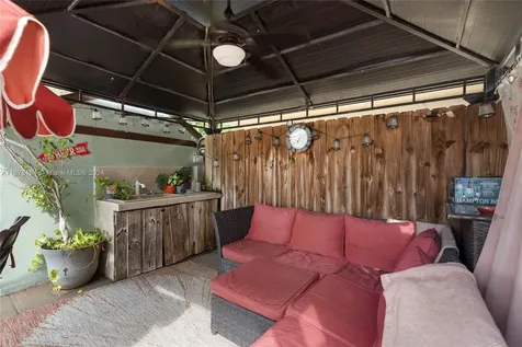1619 NE 169th Street North Miami Beach FL 33162