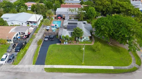 1619 NE 169th Street North Miami Beach FL 33162