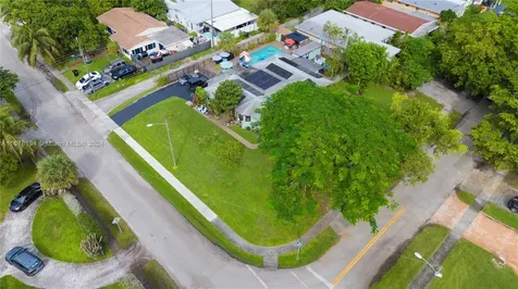 1619 NE 169th Street North Miami Beach FL 33162