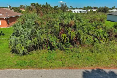 862 Ashland Street E Lehigh Acres FL 33974