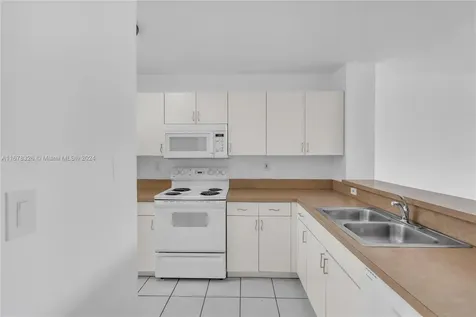 1401 Bay Road Miami Beach FL 33139