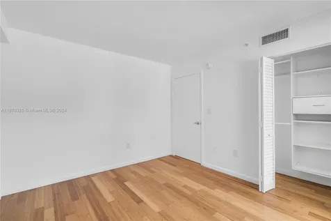 1401 Bay Road Miami Beach FL 33139