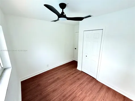 6410 Braeburn North Lauderdale FL 33068