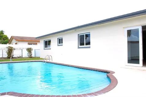 6410 Braeburn North Lauderdale FL 33068