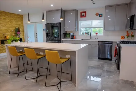 2185 NE 124th Street North Miami FL 33181