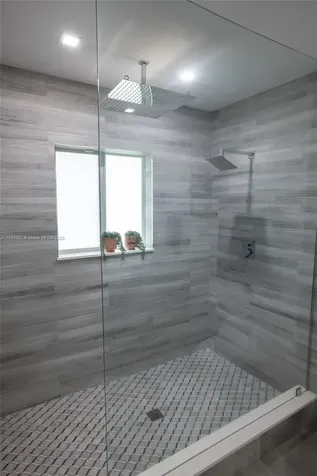 2185 NE 124th Street North Miami FL 33181