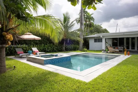 2185 NE 124th Street North Miami FL 33181