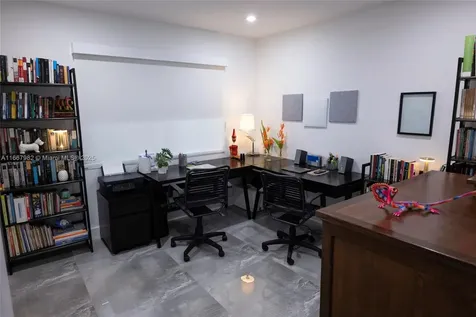 2185 NE 124th Street North Miami FL 33181