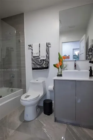 2185 NE 124th Street North Miami FL 33181