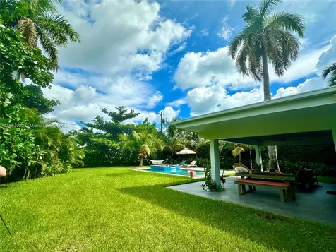 2185 NE 124th Street North Miami FL 33181