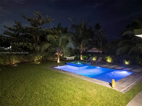 2185 NE 124th Street North Miami FL 33181