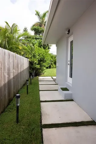 2185 NE 124th Street North Miami FL 33181
