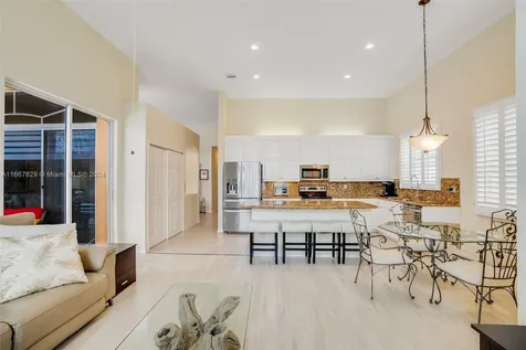 332 SW 187th Terrace Pembroke Pines FL 33029