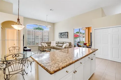 332 SW 187th Terrace Pembroke Pines FL 33029