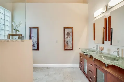 332 SW 187th Terrace Pembroke Pines FL 33029
