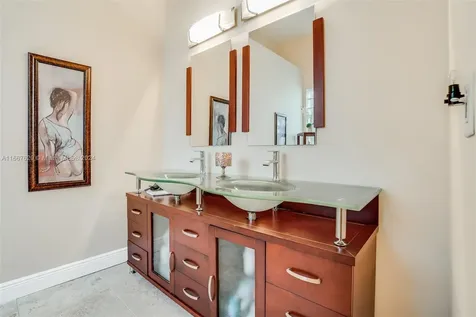 332 SW 187th Terrace Pembroke Pines FL 33029